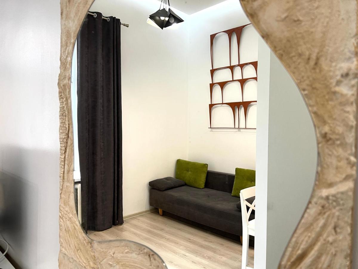 Kyiv White Apartment Экстерьер фото